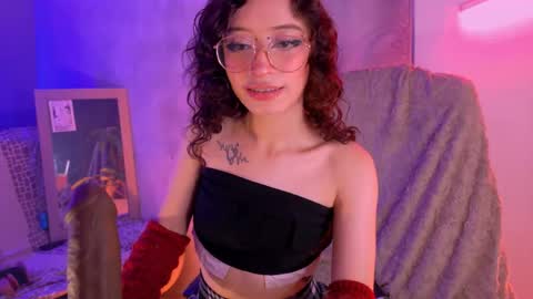 Snapshot of danita_veelz chatting on 06/04/26, 06:47 danita_veelz online show from 06/04/26, 06:47
