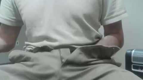 danl20012001 online show from 10/22/25, 02:23