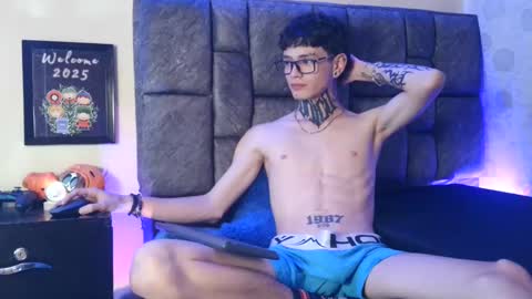 Snapshot of dann_brown chatting on 02/01/25, 07:02 Dann Brown online show from 02/01/25, 07:02