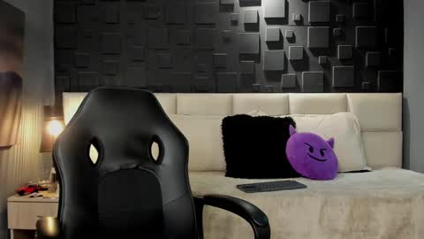 Dann saenz online show from 02/06/25, 03:06