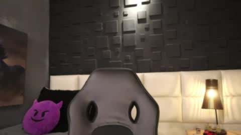 Dann saenz online show from 02/18/25, 02:27