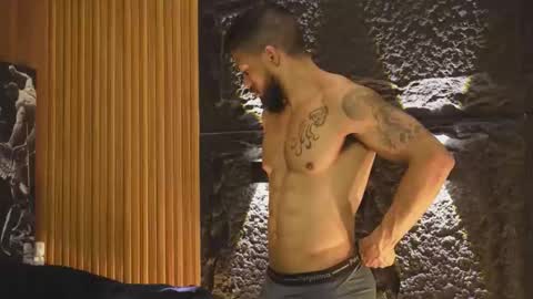 Dann saenz online show from 10/22/25, 01:11