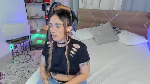 Dannacastle online show from 11/16/25, 04:40