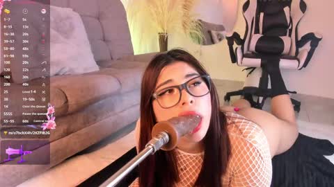 danna_adams1 online show from 02/28/25, 03:37