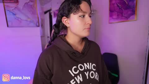 Danna Lovs online show from 04/08/26, 10:48