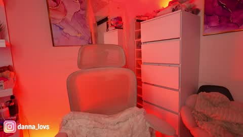 Danna Lovs online show from 04/15/26, 01:40