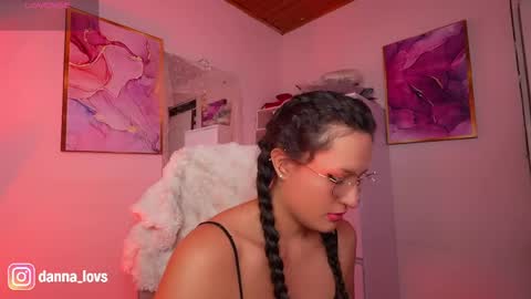 Snapshot of danna_lovs chatting on 05/05/26, 12:13 Danna Lovs online show from 05/05/26, 12:13