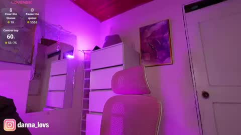 Danna Lovs online show from 07/23/26, 10:46
