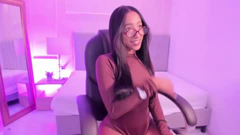 danna_palmeth online show from 10/16/25, 08:10