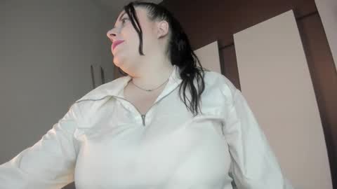 Snapshot of danna_pink__ chatting on 11/24/25, 11:21 DANNA PINK online show from 11/24/25, 11:21