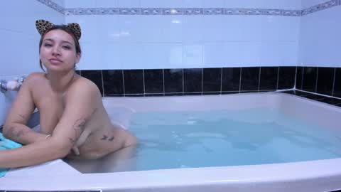  Danna  online show from 02/04/25, 06:17