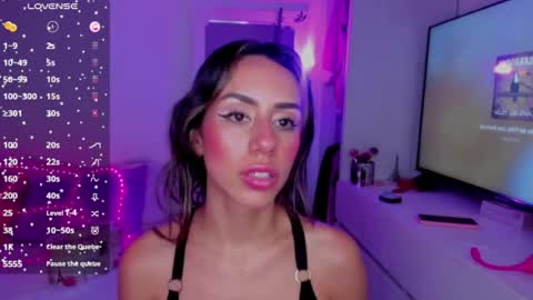 Danna Rhodes online show from 07/10/26, 12:52