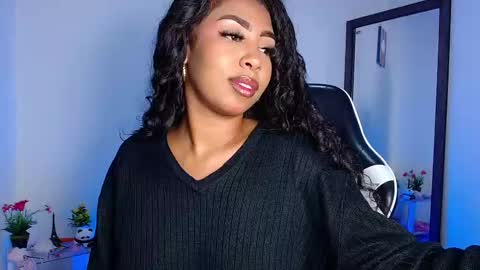 Snapshot of danna_schmidt23 chatting on 02/24/25, 02:26 Danna online show from 02/24/25, 02:26