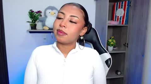 Danna online show from 12/15/25, 11:25