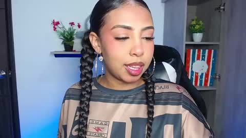 Danna online show from 04/24/26, 11:56