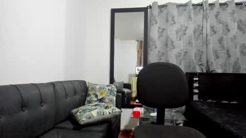 Snapshot of danna_tyson chatting on 10/12/25, 11:37 Danna Tyson online show from 10/12/25, 11:37