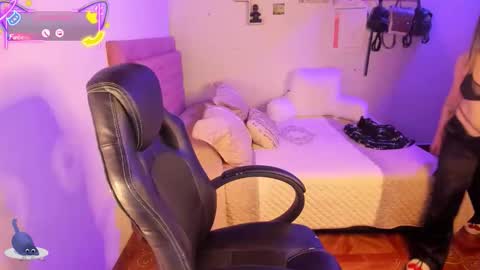 danna_wry online show from 12/21/25, 02:51