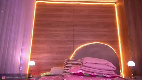 Danna Berlin  online show from 02/17/26, 07:20