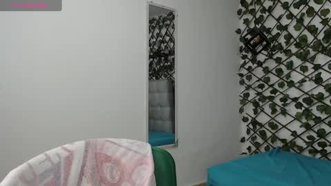 Snapshot of dannaberlin_0 chatting on 02/26/25, 12:36 dannaberlin_0 online show from 02/26/25, 12:36