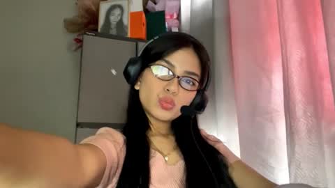 Snapshot of dannachalow chatting on 02/19/26, 05:58 Kerry online show from 02/19/26, 05:58