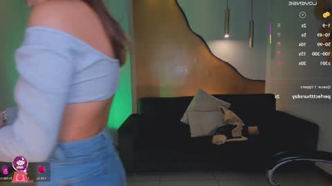 Snapshot of dannacruz_ chatting on 02/08/25, 04:36 Danna Cruz online show from 02/08/25, 04:36