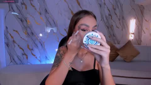 Danna Cruz  online show from 11/14/25, 07:23