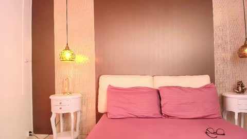 Snapshot of dannadoll69 chatting on 11/26/25, 12:17 Dannamunoz130 online show from 11/26/25, 12:17