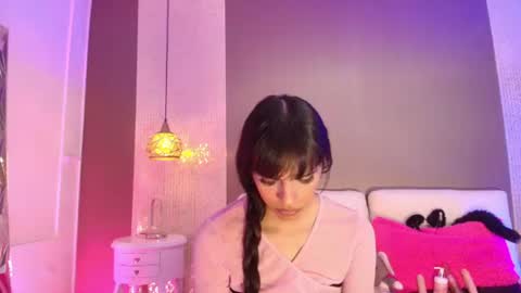 Snapshot of dannadoll69 chatting on 06/14/26, 04:09 Dannamunoz130 online show from 06/14/26, 04:09