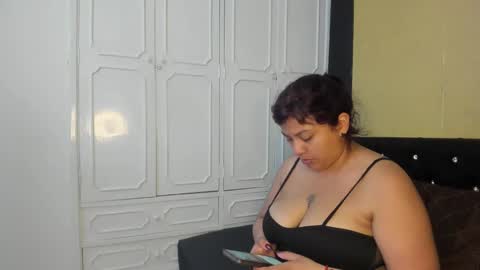 Danna Garza online show from 02/16/25, 04:31