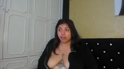 Danna Garza online show from 02/20/25, 07:55