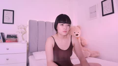 Snapshot of dannahyde chatting on 05/20/26, 03:51 Insta DannaBlueX online show from 05/20/26, 03:51