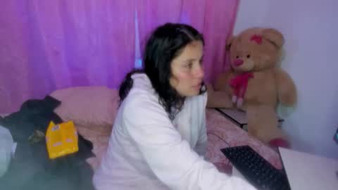 Danna Sofia jeins online show from 11/05/25, 10:32