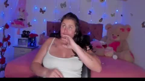 Danna Sofia jeins online show from 04/24/26, 07:05