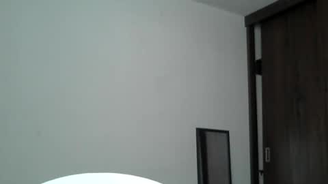 Snapshot of dannali22 chatting on 07/27/26, 06:37 Dannali22 online show from 07/27/26, 06:37