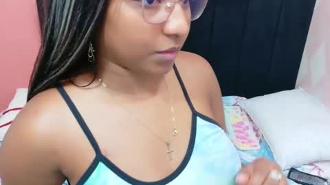 Snapshot of dannamanson_ chatting on 02/21/26, 04:08 Danna online show from 02/21/26, 04:08