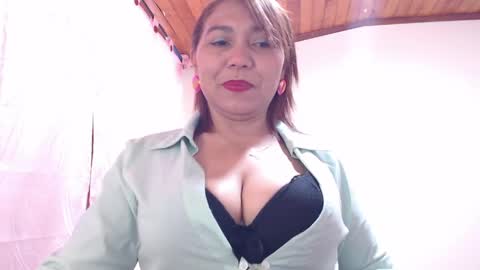 dannamomcerratt online show from 03/30/26, 10:22