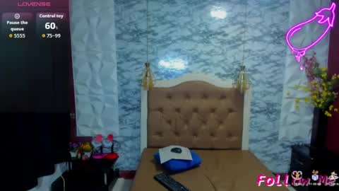 Snapshot of dannapetitee chatting on 06/21/26, 12:46 Danna online show from 06/21/26, 12:46