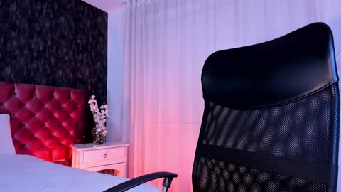 Danna online show from 01/15/25, 02:56