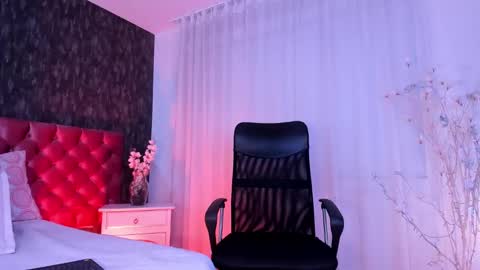 Danna online show from 01/25/25, 05:51