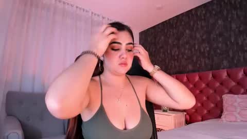 Danna online show from 11/25/25, 03:12