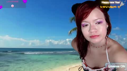 Snapshot of dannatiny chatting on 01/09/25, 09:48 Danna online show from 01/09/25, 09:48