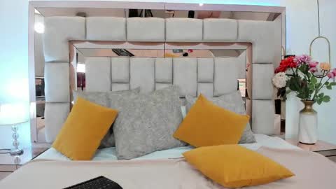 Danna online show from 02/02/26, 12:15