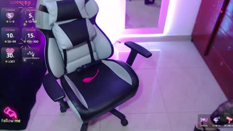 danna online show from 12/31/24, 02:47