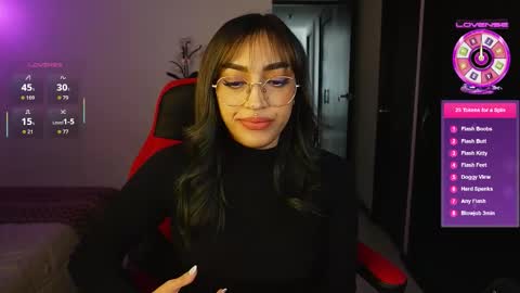 Snapshot of dannielle_ chatting on 09/29/25, 07:51 online show from 09/29/25, 07:51