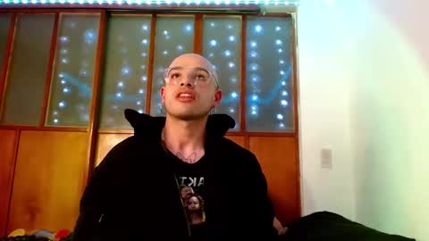 Snapshot of dannihotboy02 chatting on 02/11/26, 02:49 danni online show from 02/11/26, 02:49