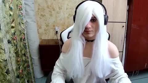 Snapshot of danniielll chatting on 10/18/25, 06:52 HilmarZ online show from 10/18/25, 06:52