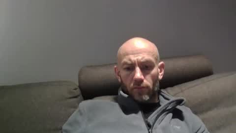 Snapshot of danny81boy chatting on 01/01/25, 02:42 danny81boy online show from 01/01/25, 02:42