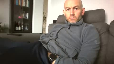 danny81boy online show from 04/13/26, 09:04