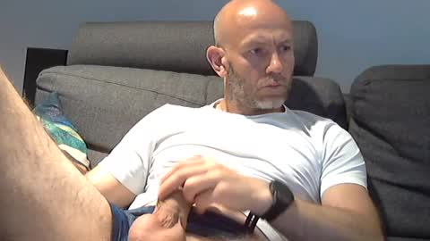 Snapshot of danny81boy chatting on 07/01/26, 06:40 danny81boy online show from 07/01/26, 06:40
