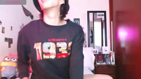 Snapshot of danny__phantom chatting on 12/03/24, 07:55 phantom555 online show from 12/03/24, 07:55